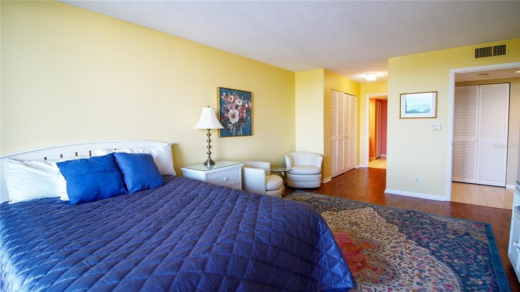 100 OAKMONT LANE 605 photo 16