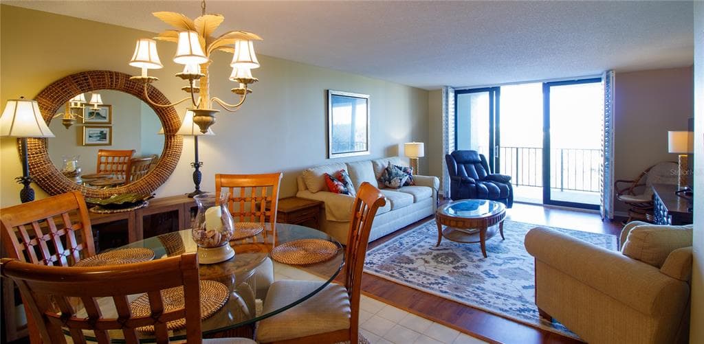 100 OAKMONT LANE 605 photo 5