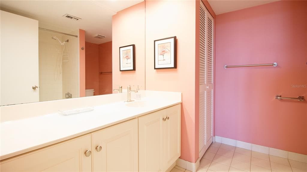 100 OAKMONT LANE 605 photo 14