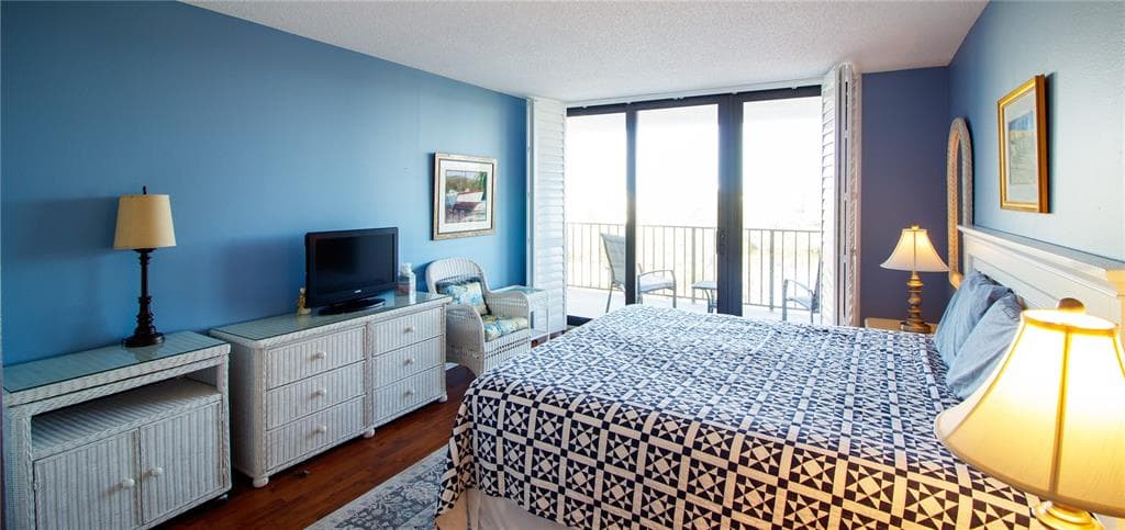 100 OAKMONT LANE 605 photo 11