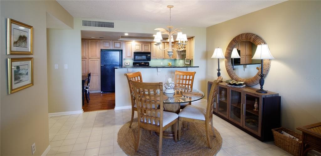 100 OAKMONT LANE 605 photo 8