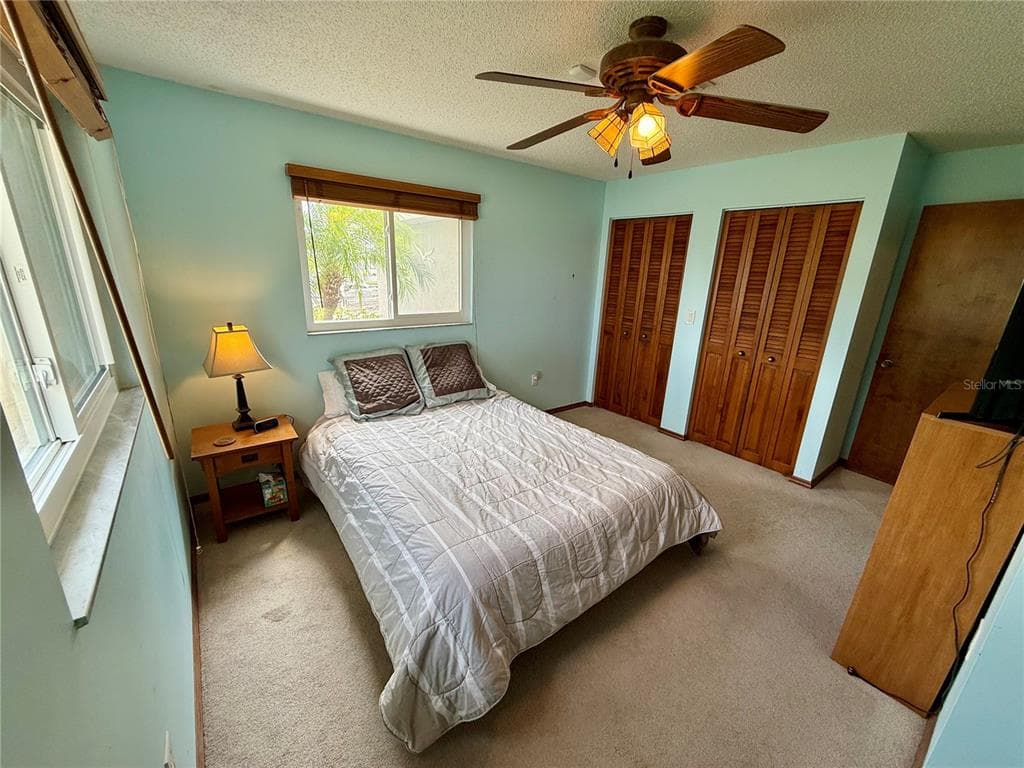 468 CEIL DRIVE photo 18