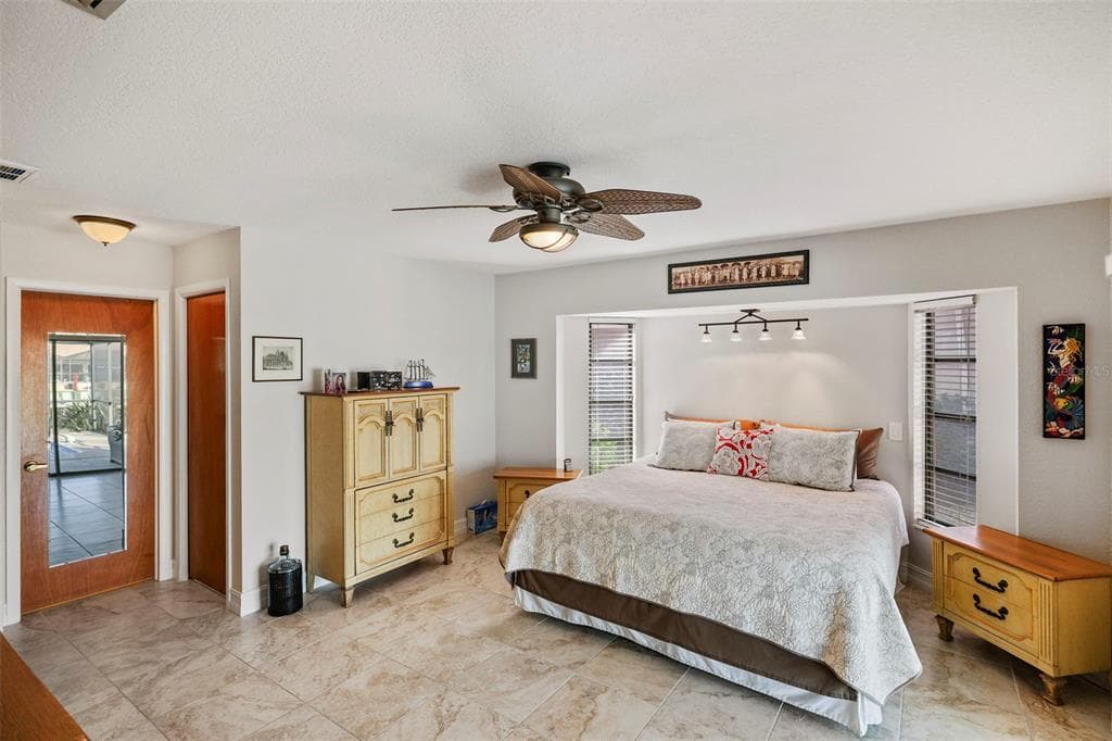 611 BAL HARBOR BOULEVARD photo 17