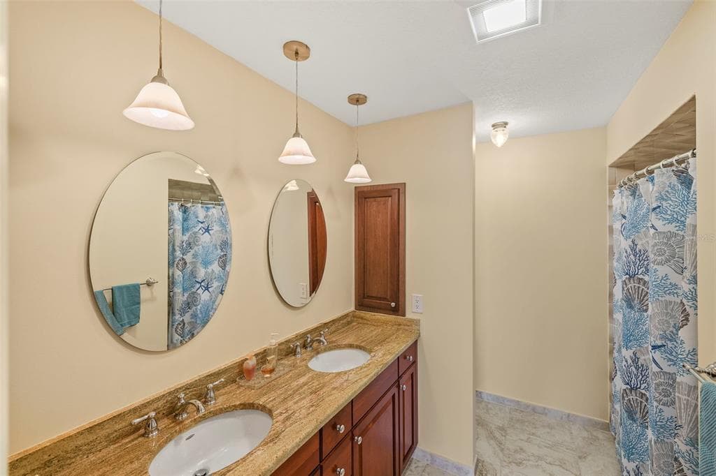 611 BAL HARBOR BOULEVARD photo 24