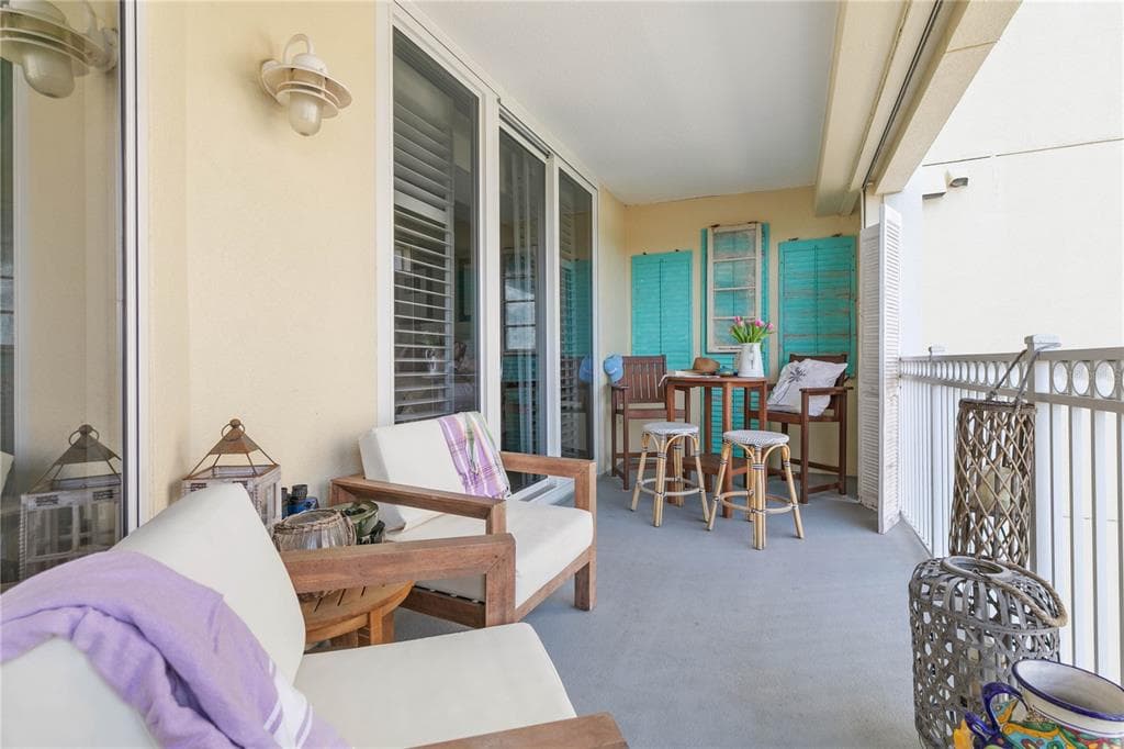 200 OCEAN CREST DRIVE 306 photo 9