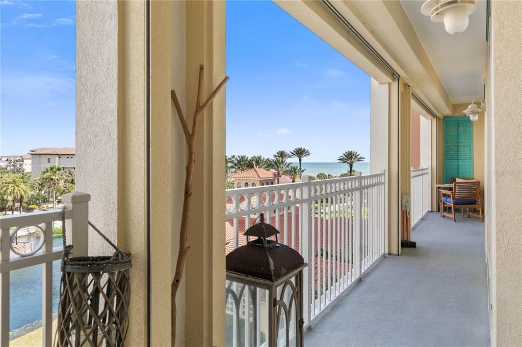 200 OCEAN CREST DRIVE 306 photo 10