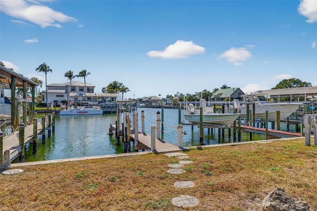 12130 SIESTA DRIVE photo 4
