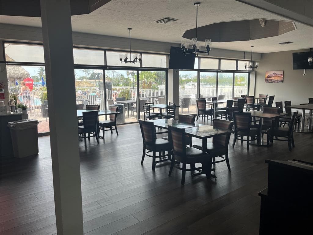7150 N TAMIAMI TRAIL S512 photo 16