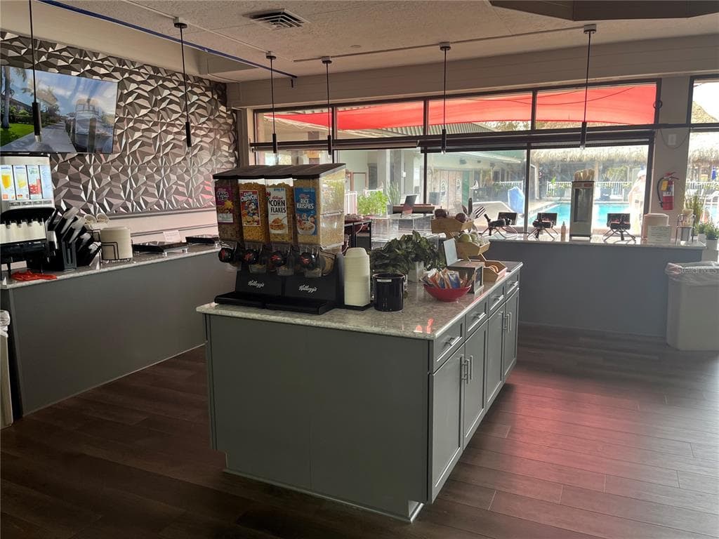 7150 N TAMIAMI TRAIL S512 photo 15