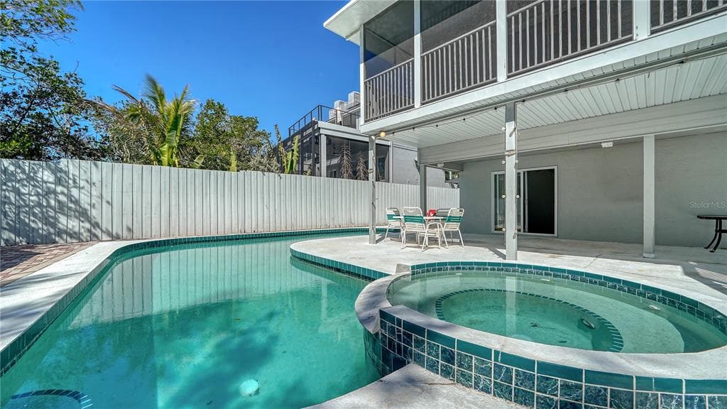 462 ISLAND CIRCLE 3