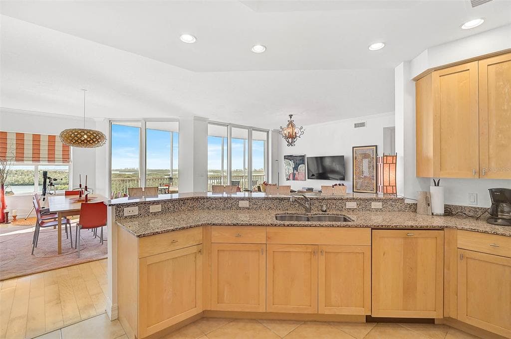 3603 N POINT ROAD 702 photo 9