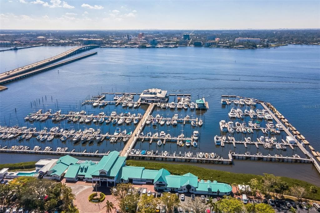 1000 RIVERSIDE DRIVE B102 photo 22