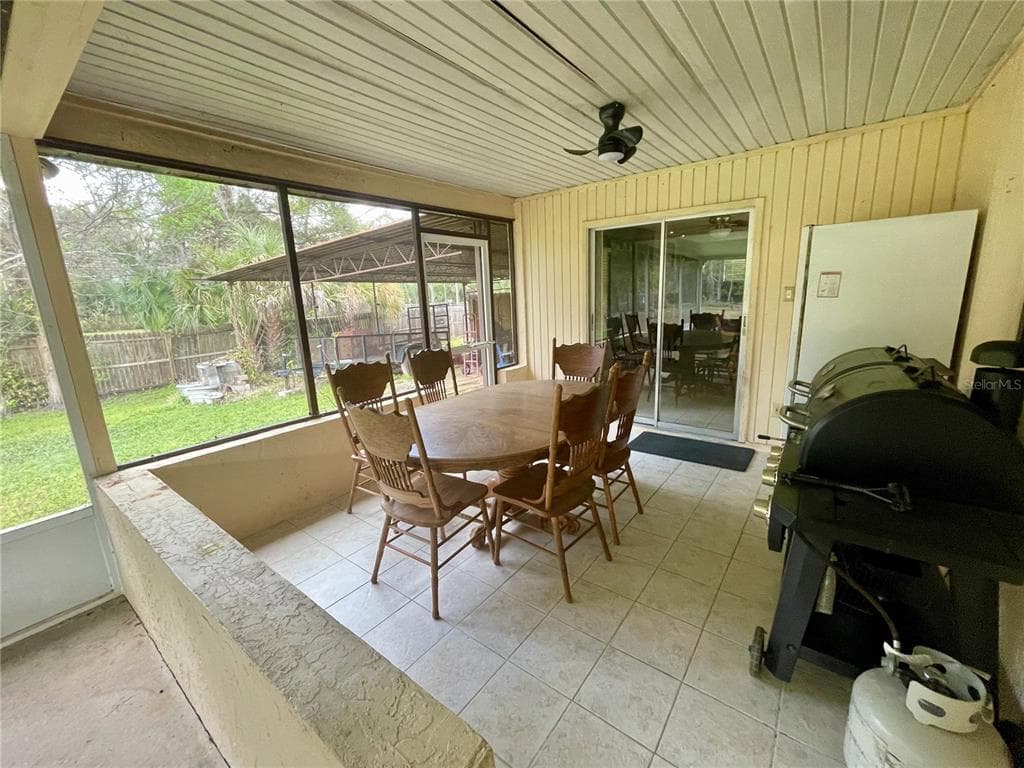 490 S MINSTREL AVENUE photo 20