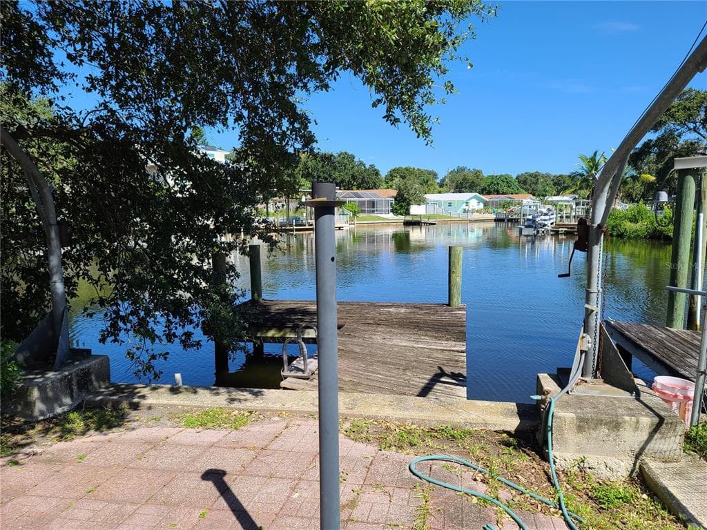 1772 INDIAN ROCKS ROAD S photo 9
