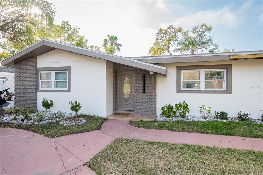 1772 INDIAN ROCKS ROAD S photo 15