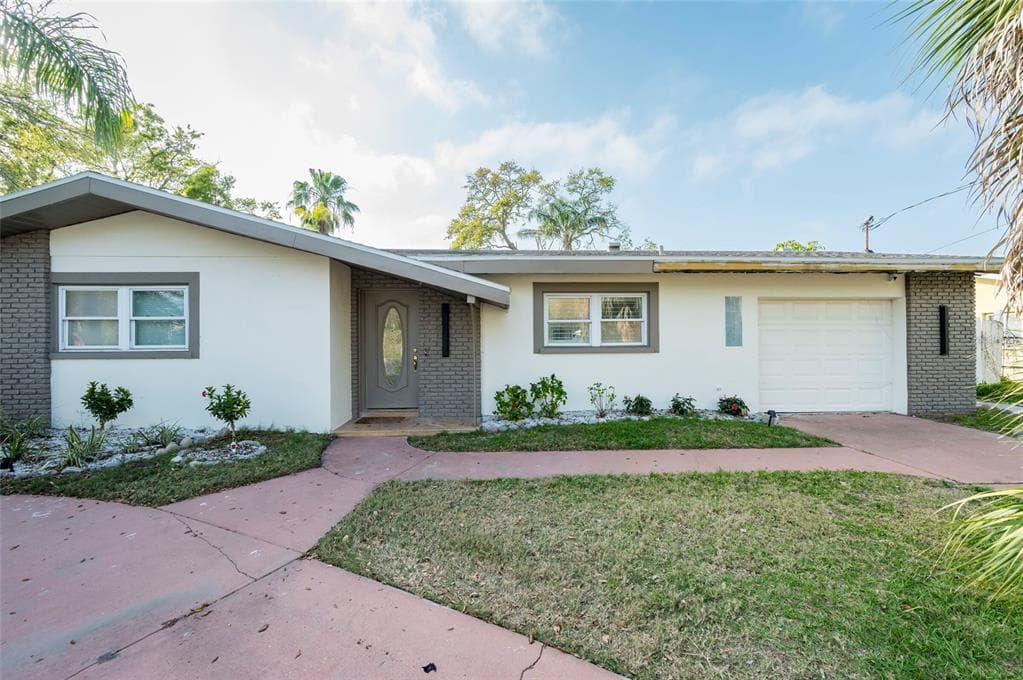 1772 INDIAN ROCKS ROAD S photo 8