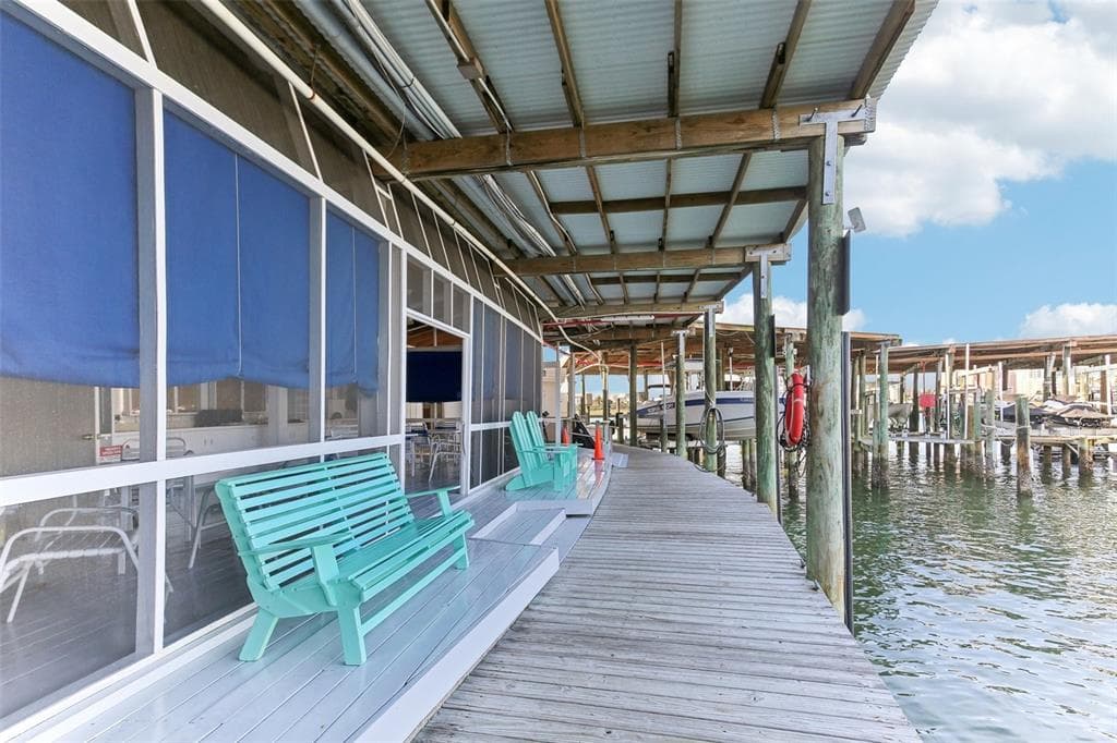 200 WINDWARD PASSAGE 84 photo 15