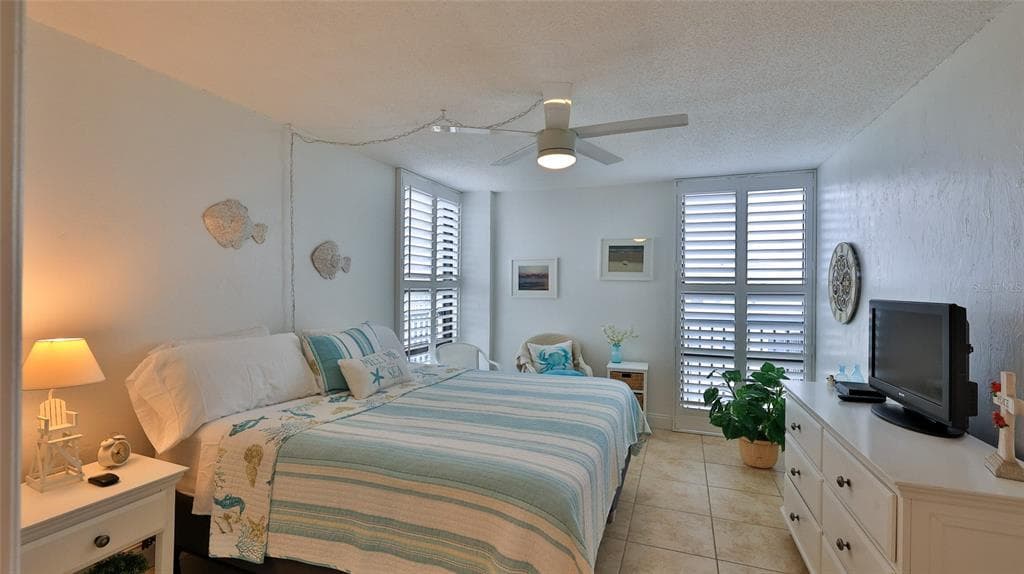 3051 S ATLANTIC AVENUE 2206 photo 17