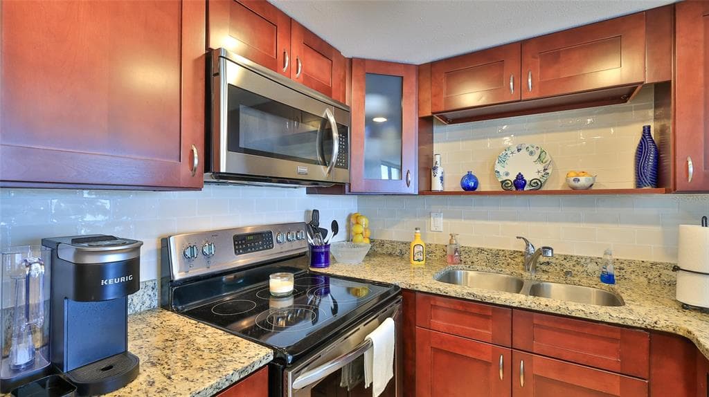 3051 S ATLANTIC AVENUE 2206 photo 5