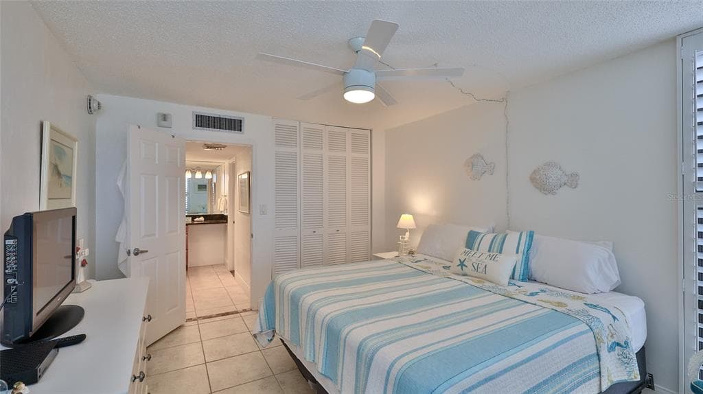 3051 S ATLANTIC AVENUE 2206 photo 18