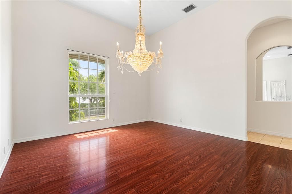 250 GEORGE ROAD photo 25