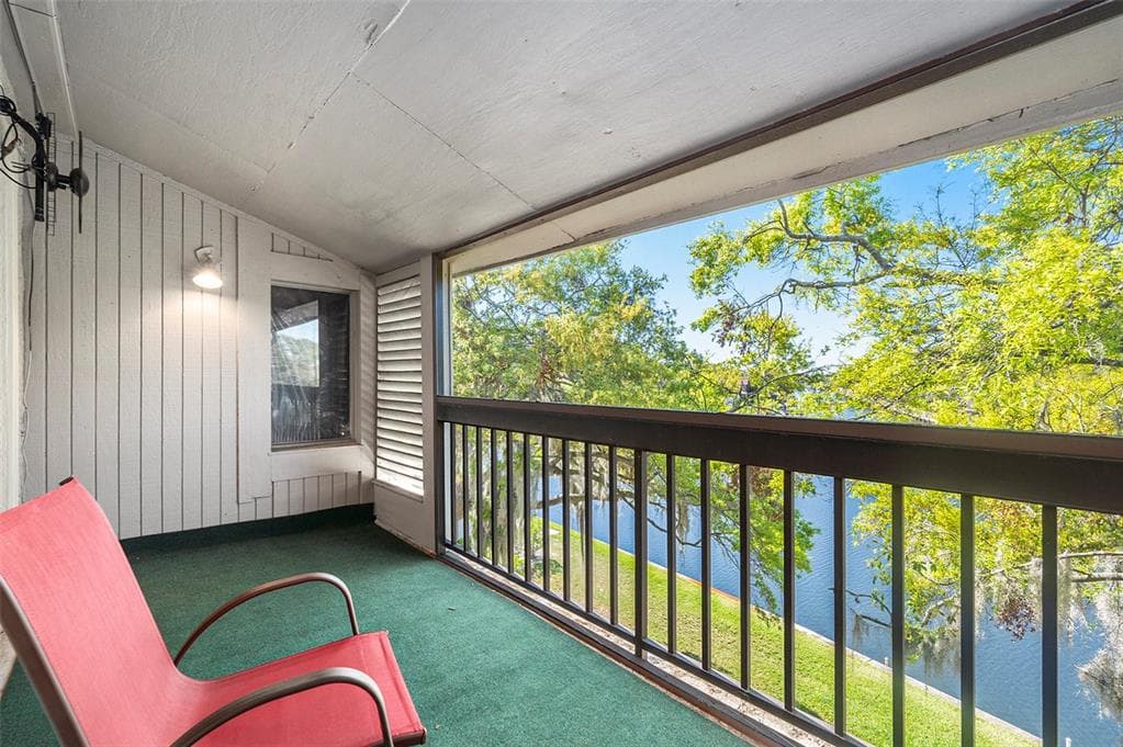 6311 NEWTOWN CIRCLE 11B2 photo 24