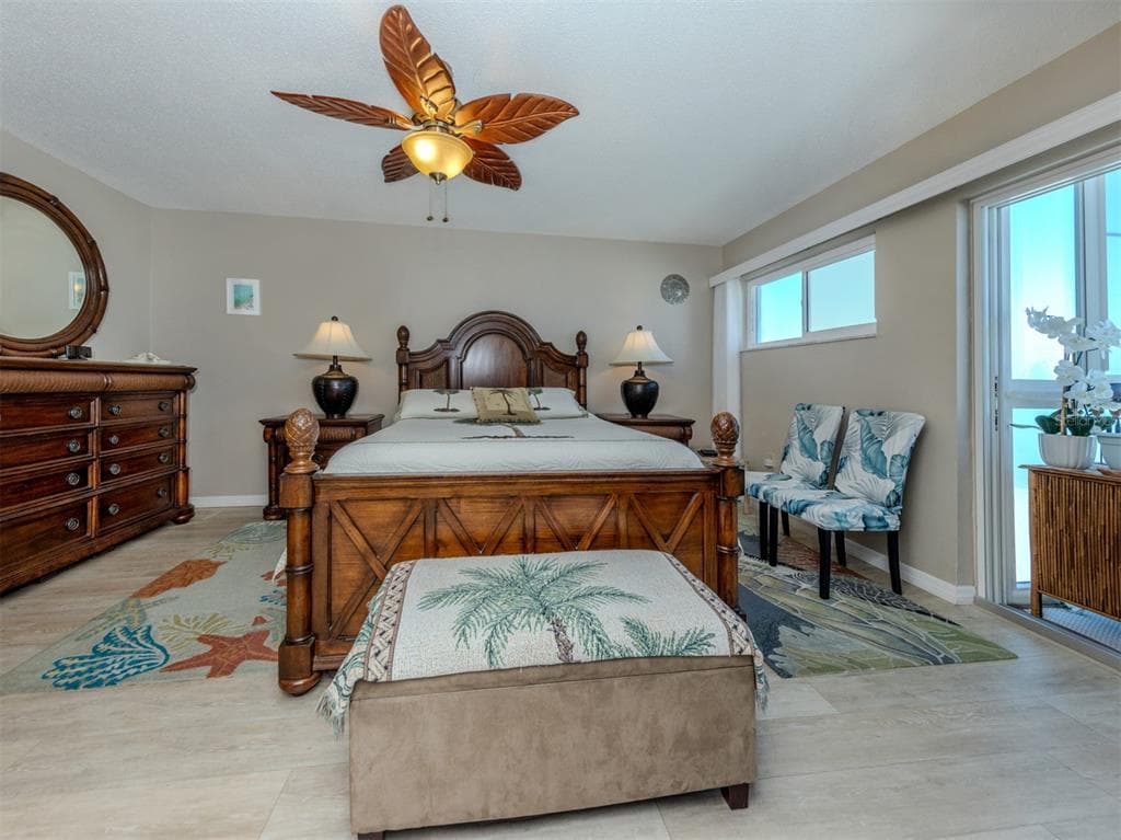 950 TARPON CENTER DRIVE 506 photo 17
