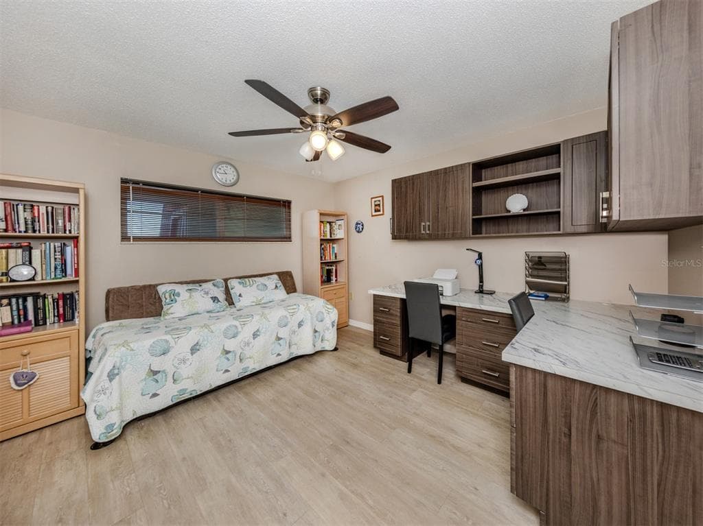 950 TARPON CENTER DRIVE 506 photo 20