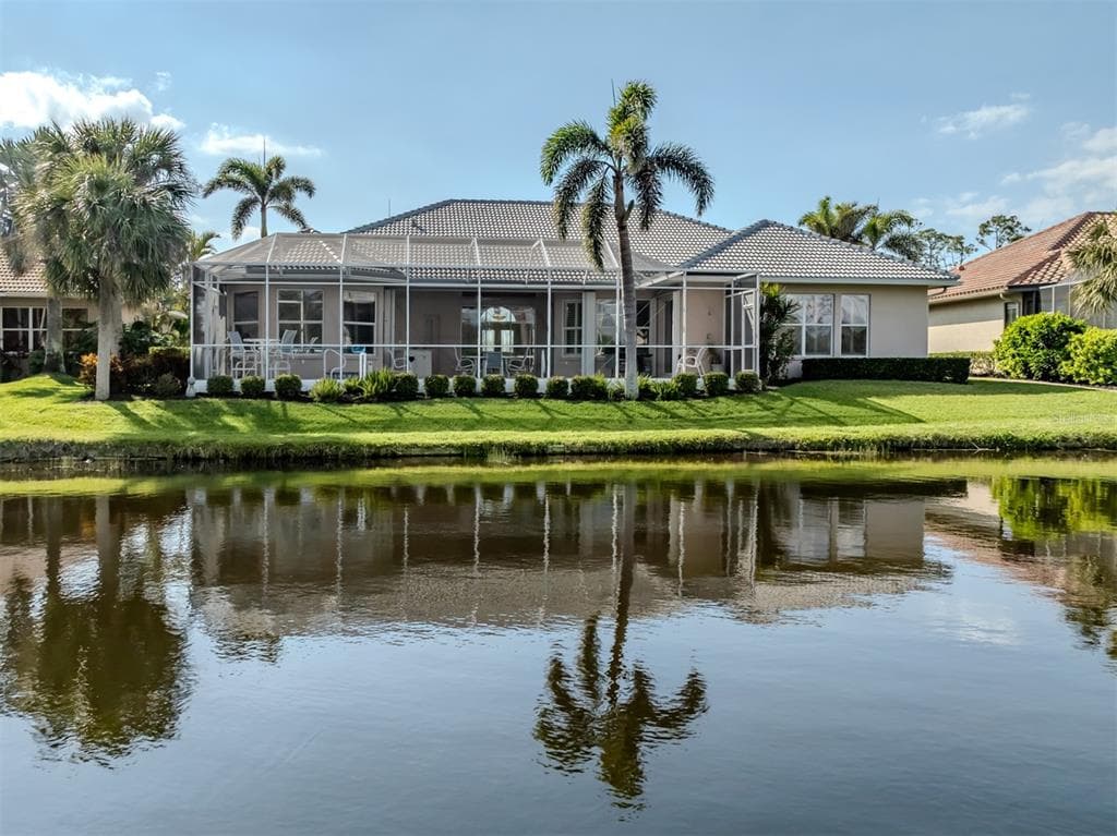 692 EGRET WALK LANE photo 2