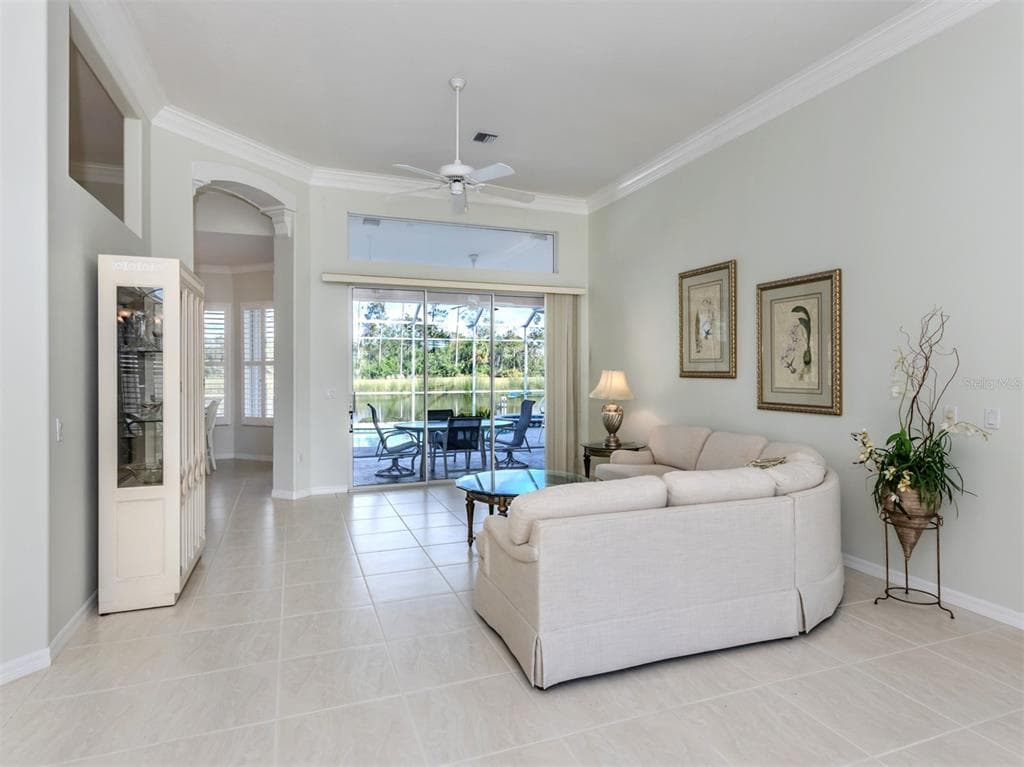 692 EGRET WALK LANE photo 5