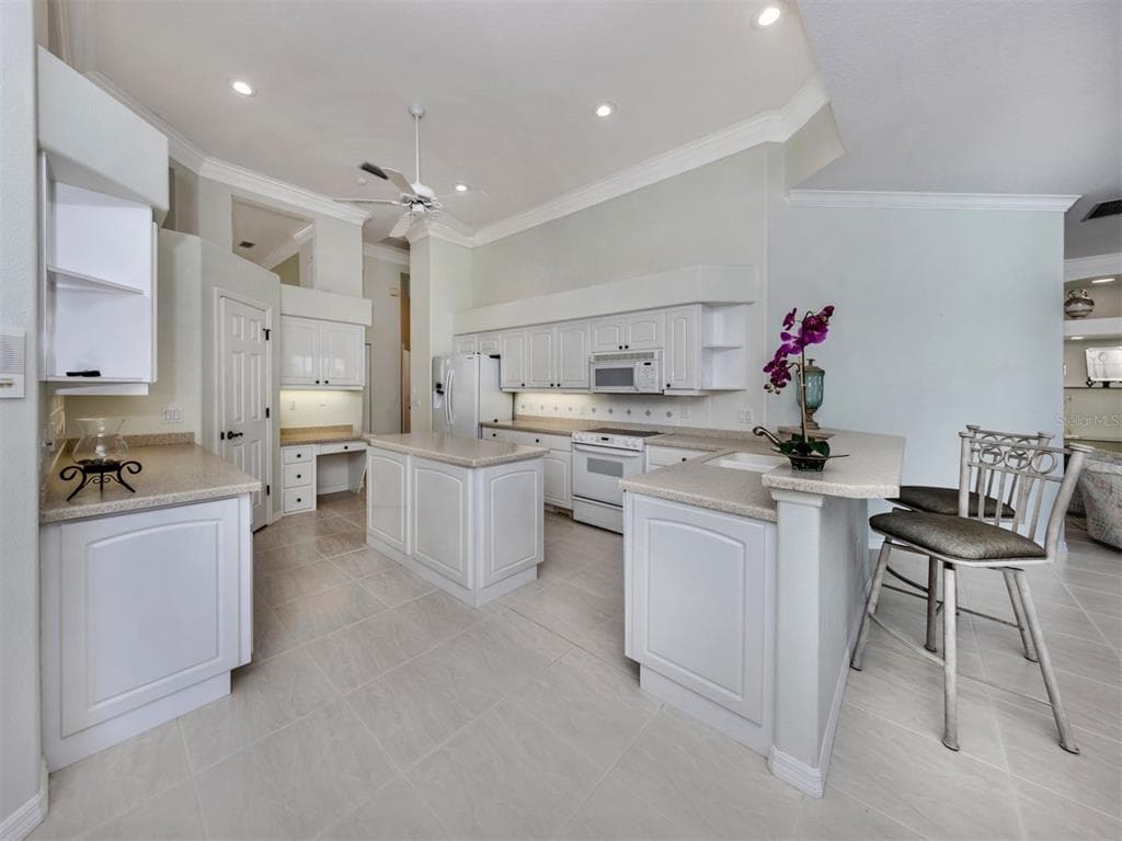 692 EGRET WALK LANE photo 11