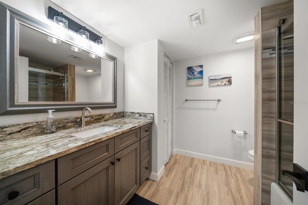 1480 GULF BOULEVARD 401 photo 20