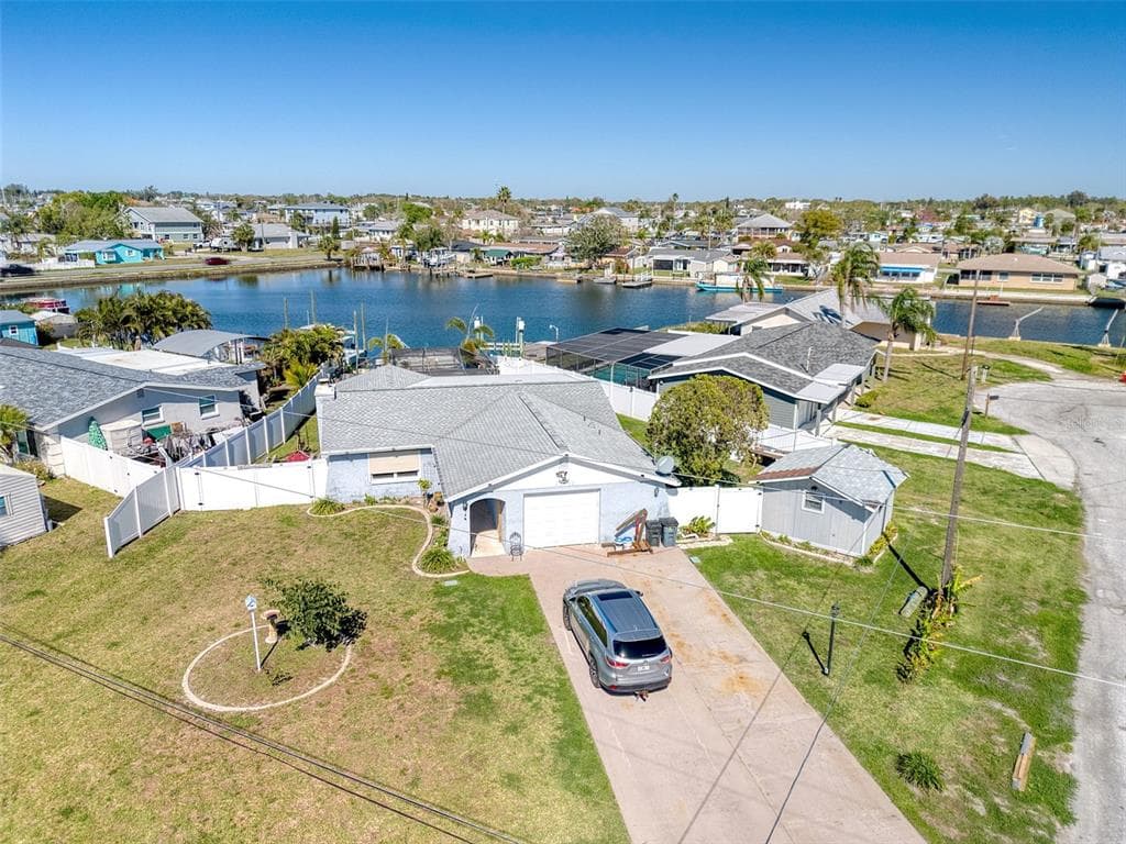 13630 LAGOON DRIVE photo 2