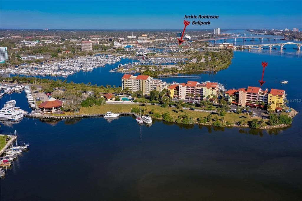 732 MARINA POINT DRIVE 7320 photo 9