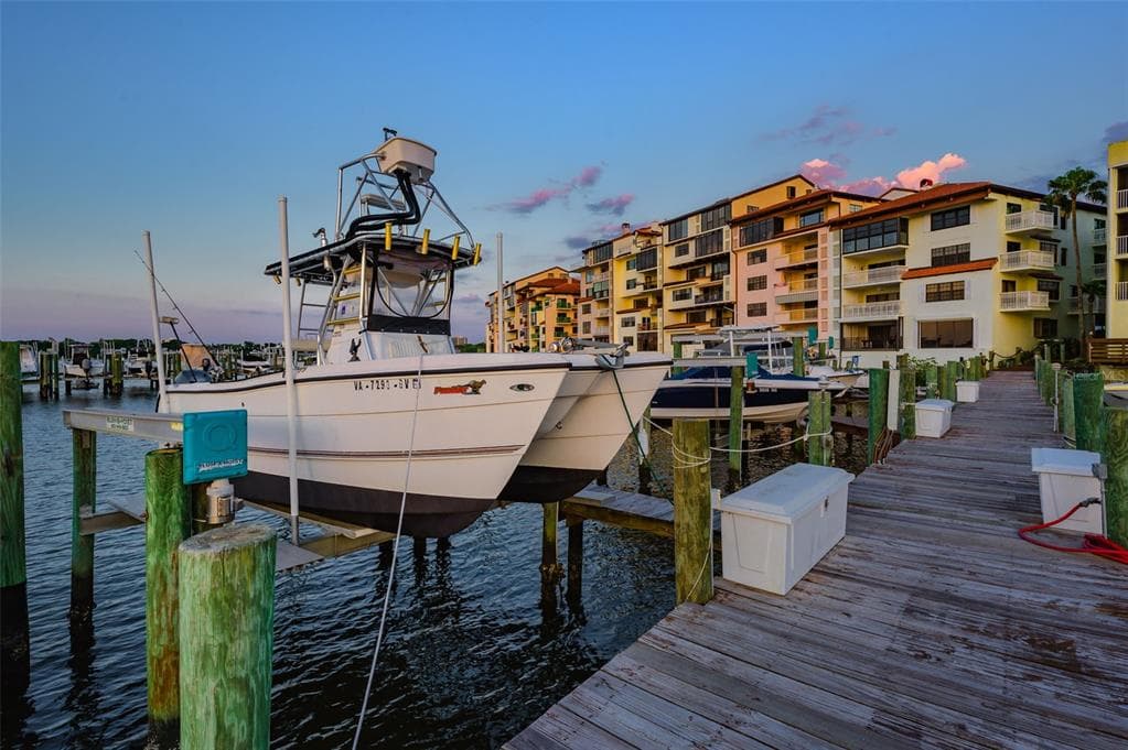 732 MARINA POINT DRIVE 7320 photo 15