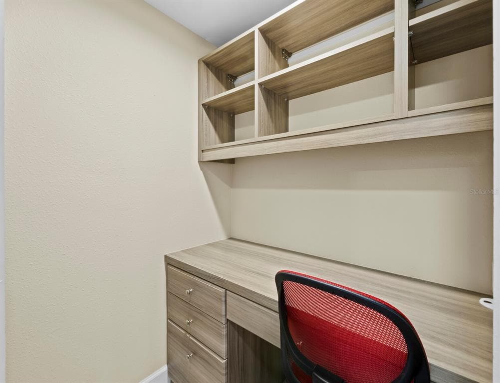 600 SUTTON PLACE 104B photo 23