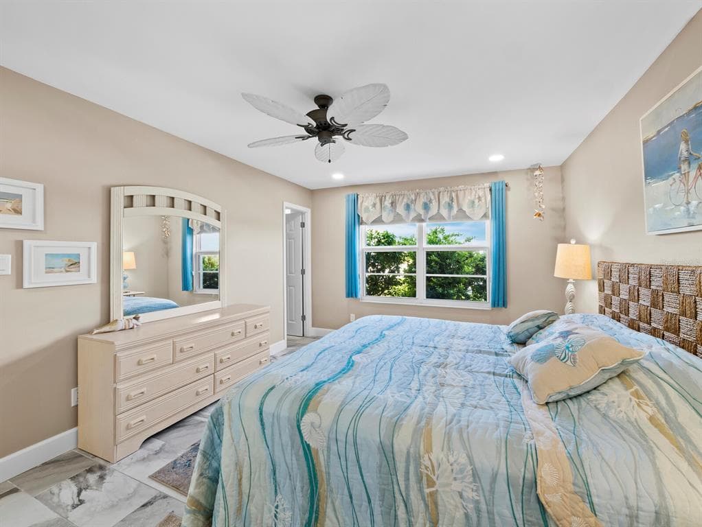 600 SUTTON PLACE 104B photo 24