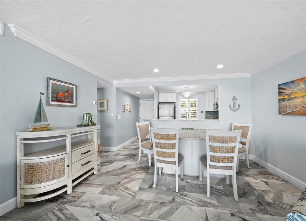 600 SUTTON PLACE 104B photo 18