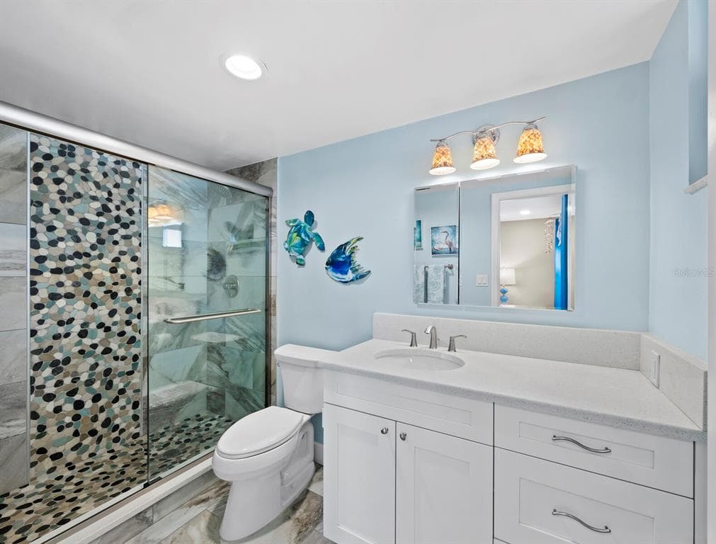 600 SUTTON PLACE 104B photo 25