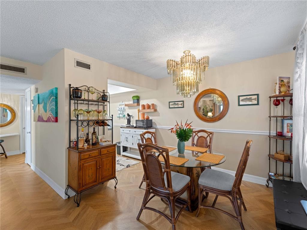 66 BOUNDARY BOULEVARD 275 photo 9
