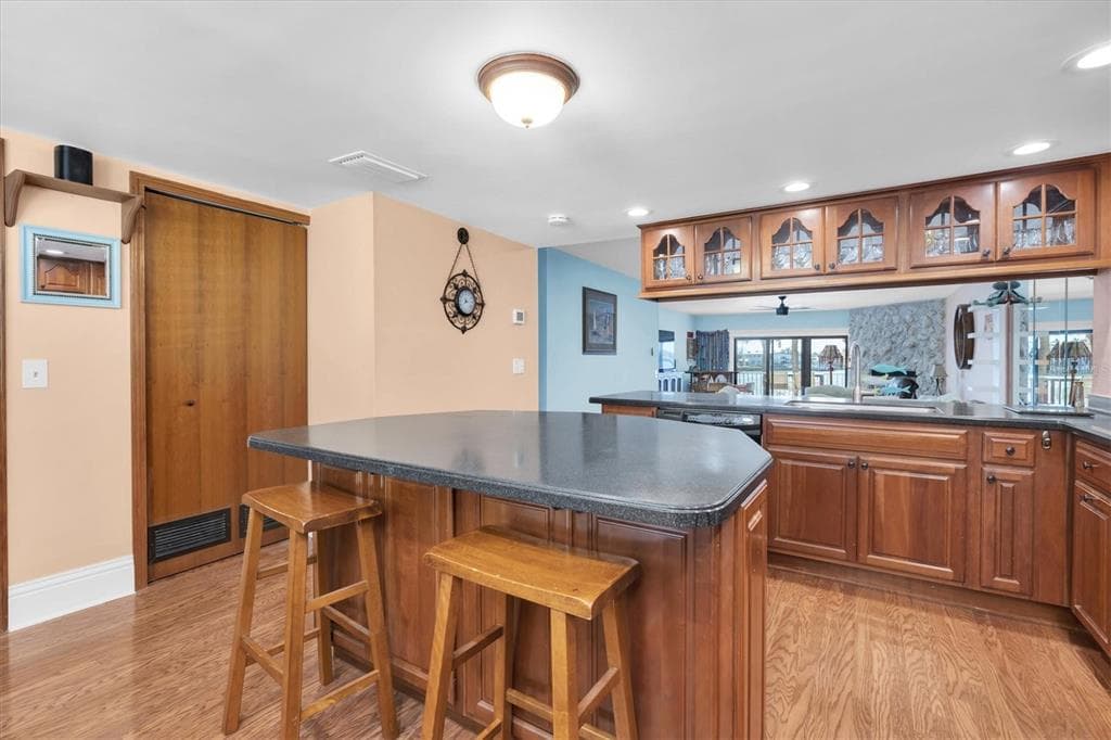553 HAVEN POINT DRIVE photo 14