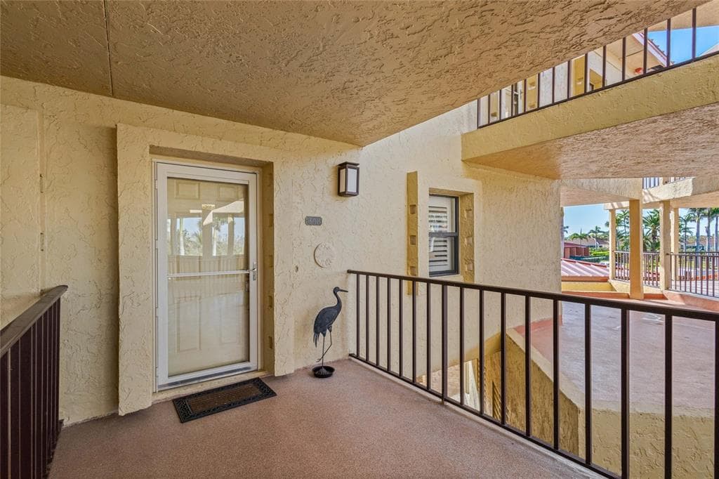 3230 SOUTHSHORE DRIVE 36B photo 3
