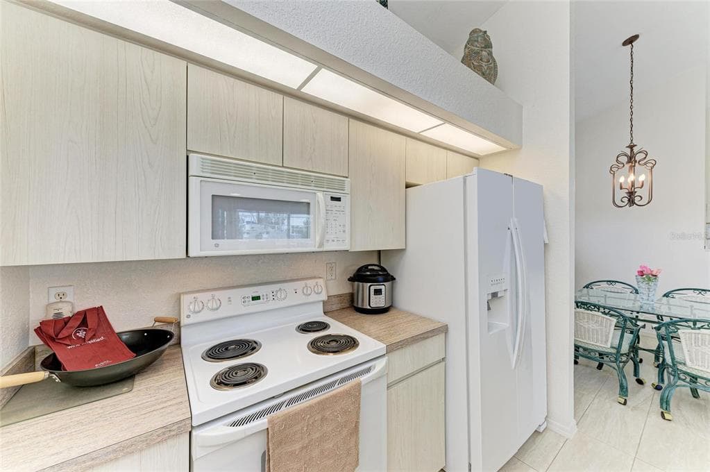 10640 AYEAR ROAD photo 20