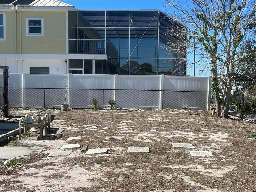 2061 S PINE ST photo 9