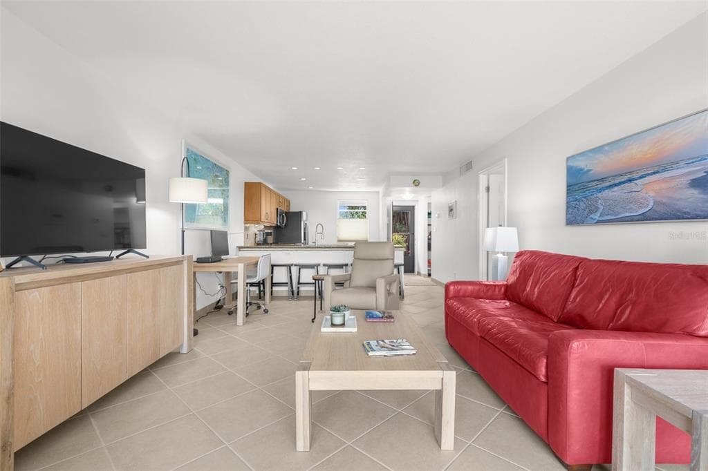 600 SUTTON PLACE 101B photo 5