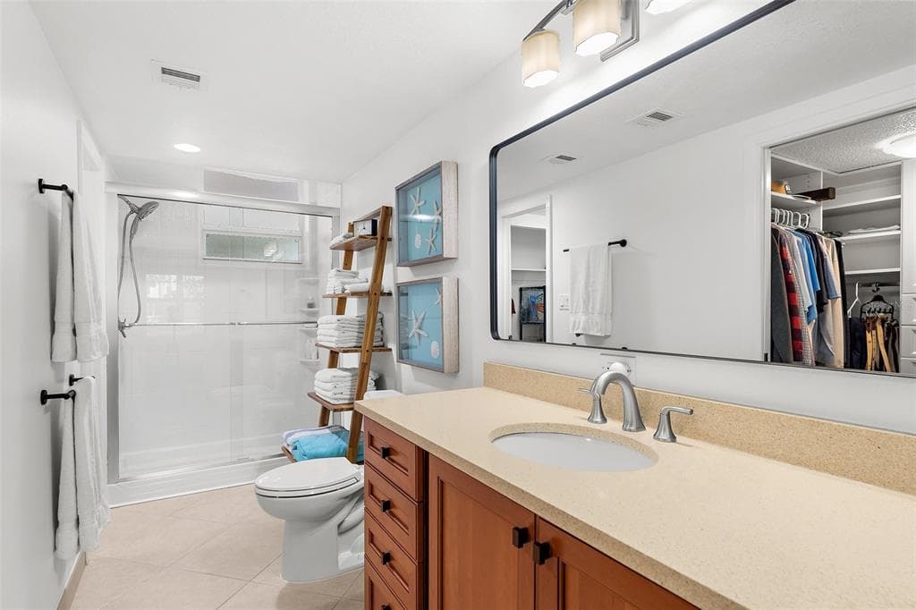 600 SUTTON PLACE 101B photo 18