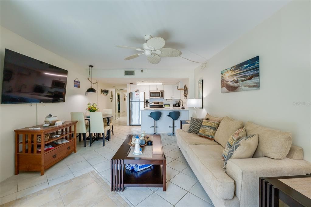 3647 S ATLANTIC AVENUE 5B photo 8