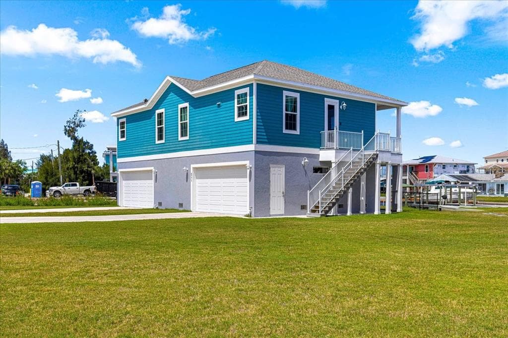 6771 SEAVIEW BOULEVARD photo 3