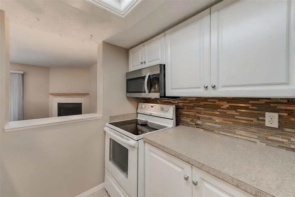 615 GARLAND CIRCLE photo 14