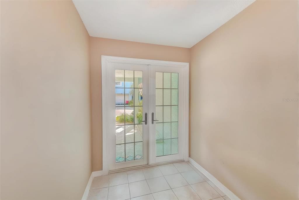 615 GARLAND CIRCLE photo 8
